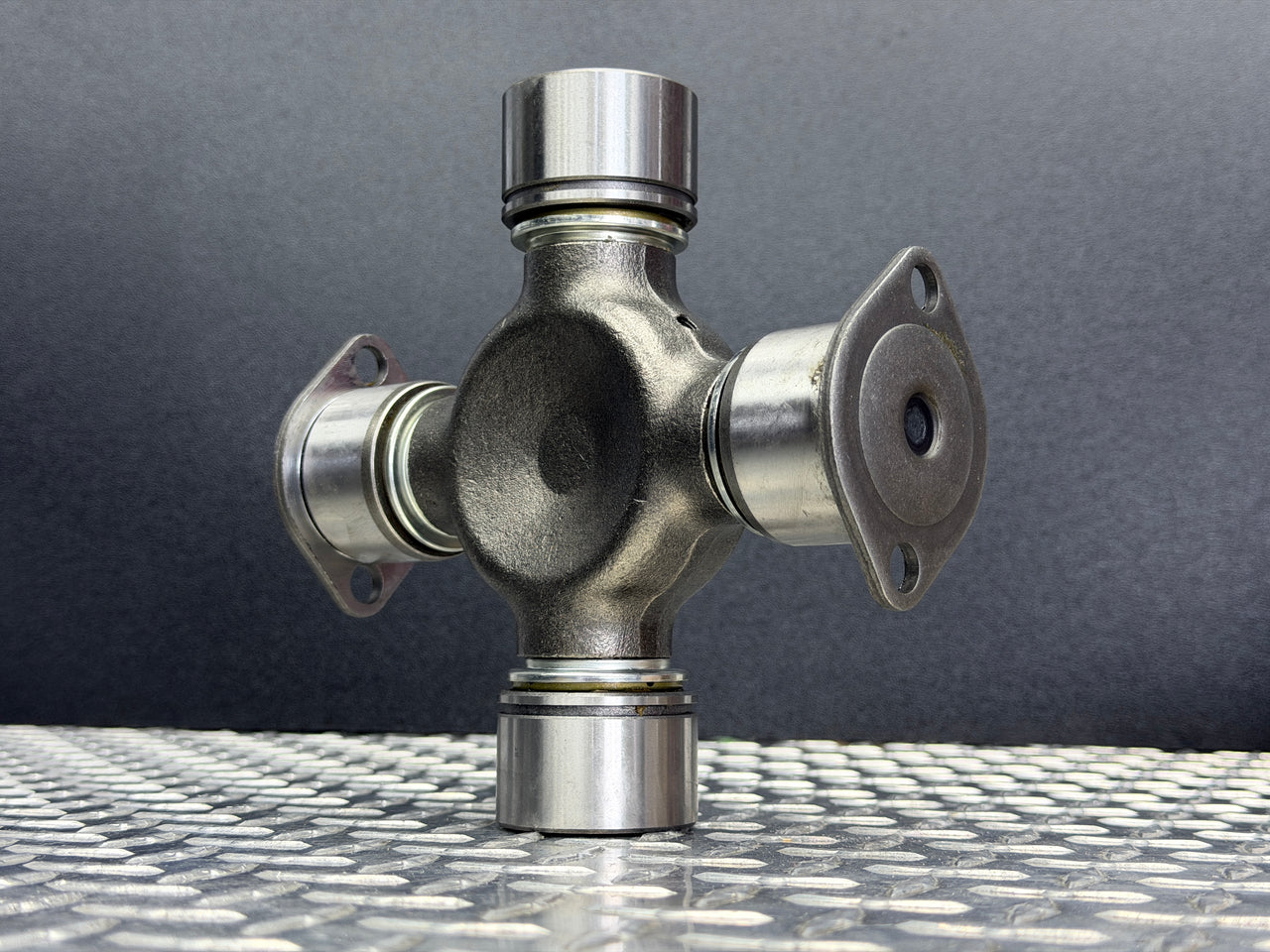 5-677X Universal Joint